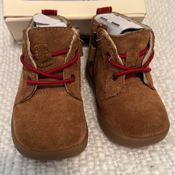 UGG Baby Boots - Picture 2 of 8